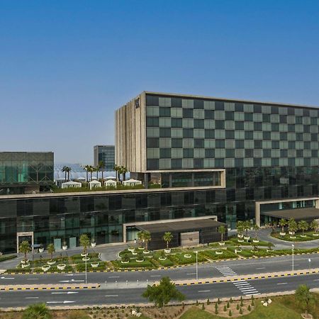 Waldorf Astoria Kuwait Hotel Kuwait City Bagian luar foto The new building of the University of Nicosia
