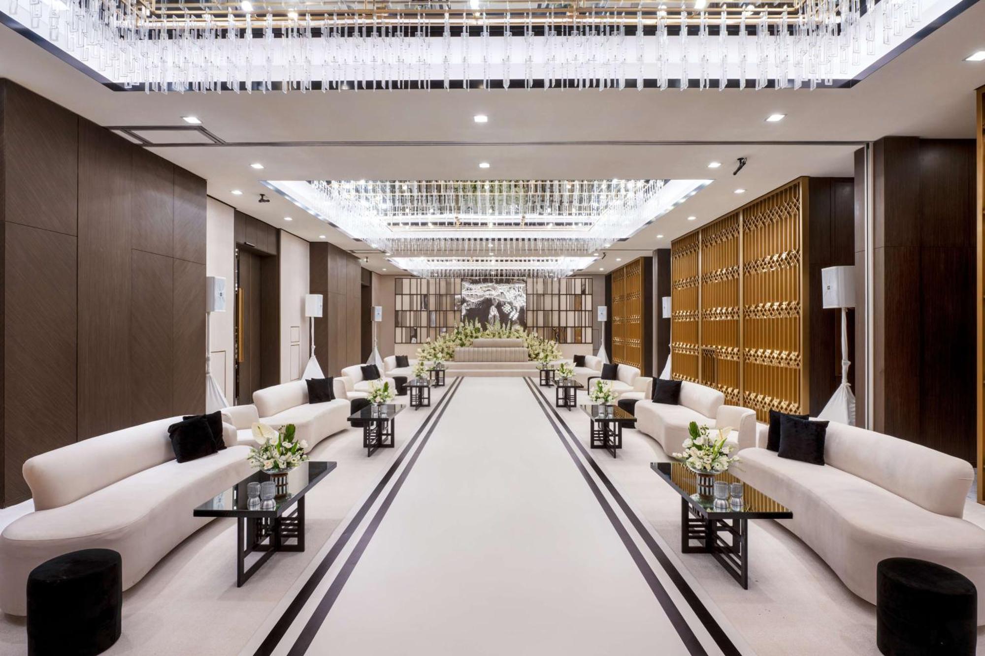 Waldorf Astoria Kuwait Hotel Kuwait City Bagian luar foto The interior of the club