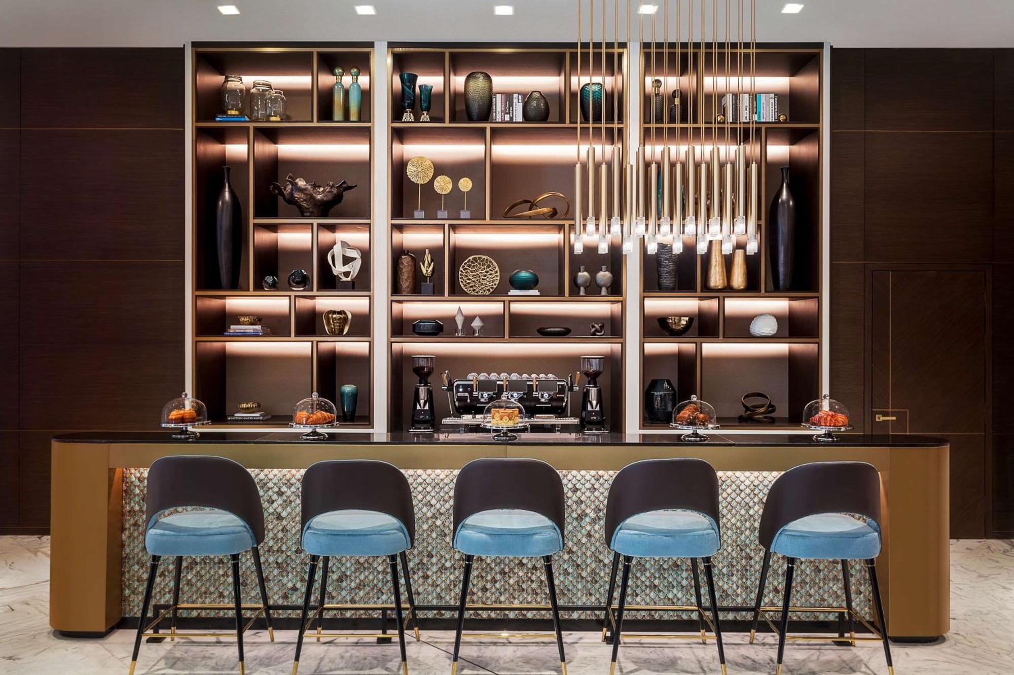 Waldorf Astoria Kuwait Hotel Kuwait City Bagian luar foto The Coffee Bar